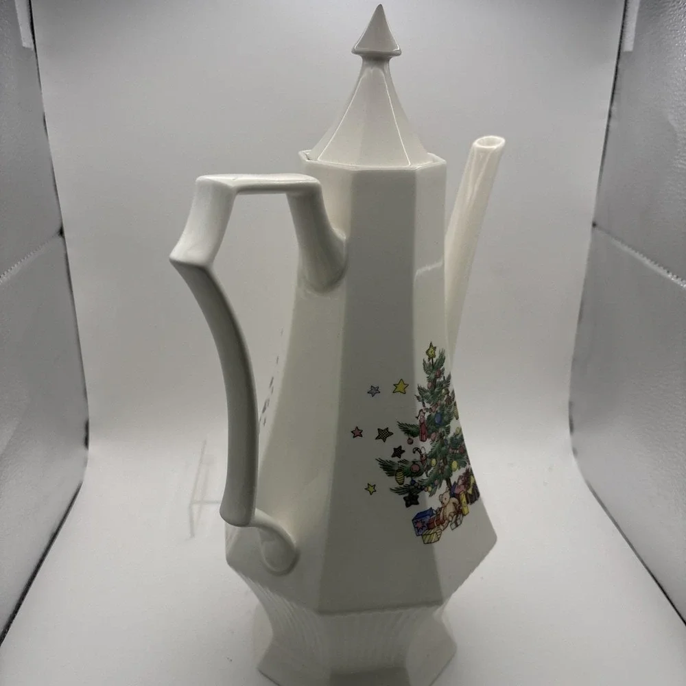 Nikko~Happy Holidays/Christmastime~Coffee Pot~13